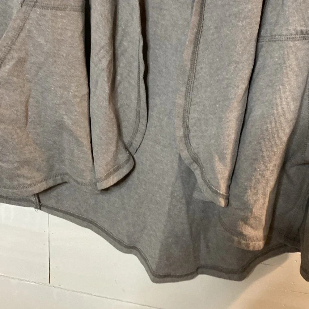 Alternative Gray Cardigan Sweater Lightweight Knit. Pockets. Size L.